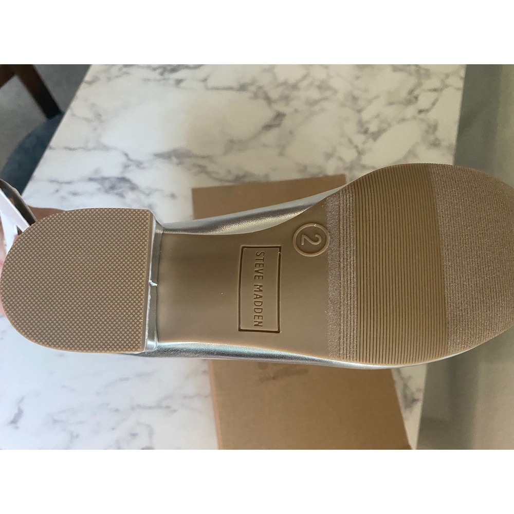 Steve Madden Kids JCHERISH Silver Metallic Ballet Flats Block Heel Size 2 - Picture 8 of 8